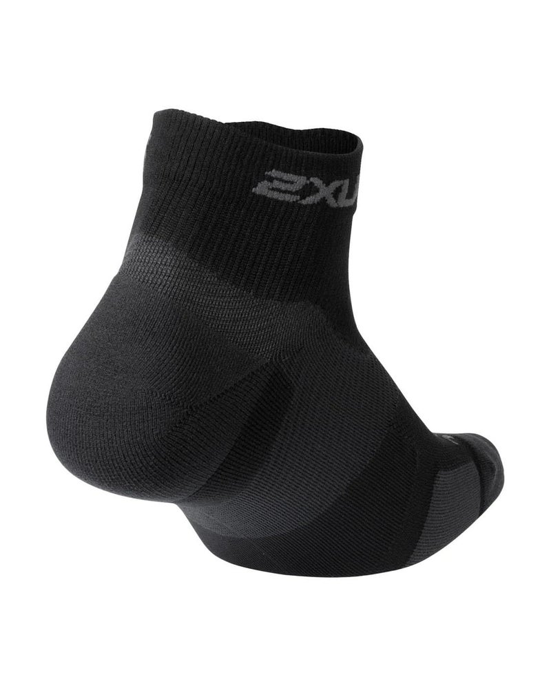 2XU Vectr 1/4 Crew Sock, Black/Titanium, X-Large - Image 2